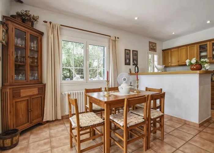 Traditionelles 6 Km Vom Entfernt By Interhome