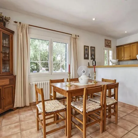 Traditionelles 6 Km Vom Entfernt By Interhome